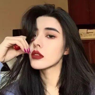 修业魔女璐璐萌 封面